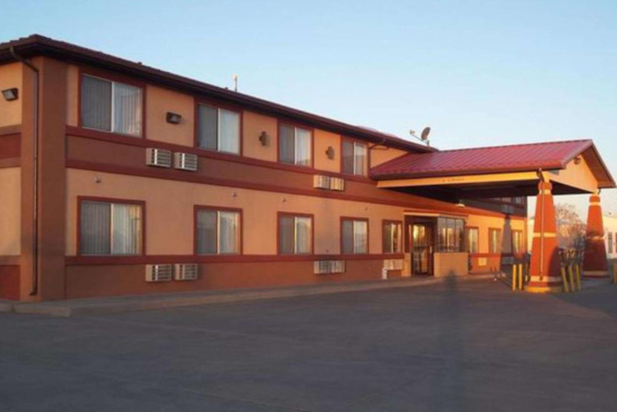 Rodeway Inn Moriarty Exterior photo